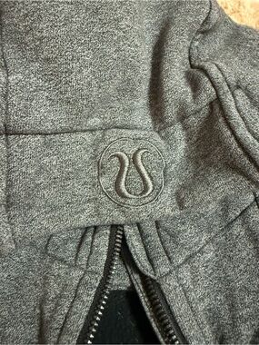 Scuba lululemon athletica Gray Full-Zip Women’s Jacket